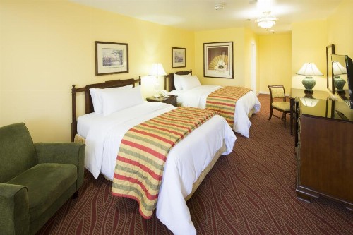Campbell Inn Hotel - image 31