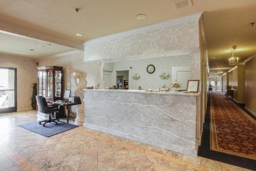 Carlyle Hotel - image 26