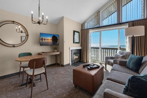 Schooner's Cove Inn - image 12