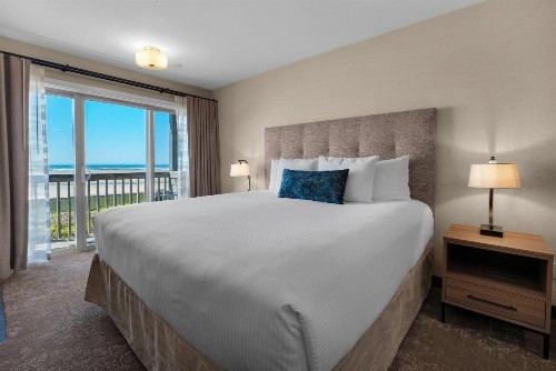 Schooner's Cove Inn - image 21