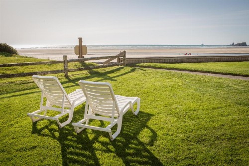 Schooner's Cove Inn - image 25