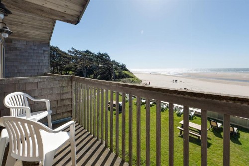 Schooner's Cove Inn - image 27