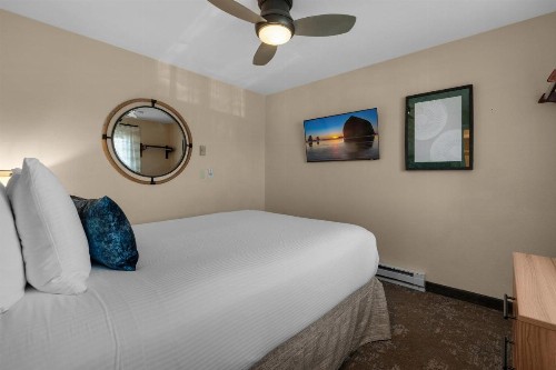 Schooner's Cove Inn - image 29