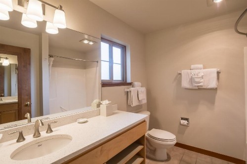 Inn at Cannon Beach - image 3