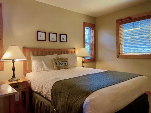 Lighthouse Inn - image 50