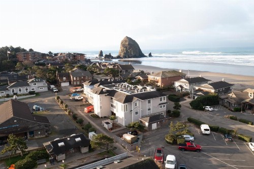 Hallmark Resort in Cannon Beach - image 27