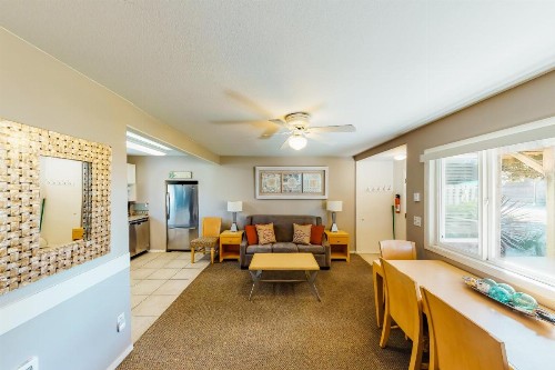 Sandals Inn | Oceanside Cabana - image 10