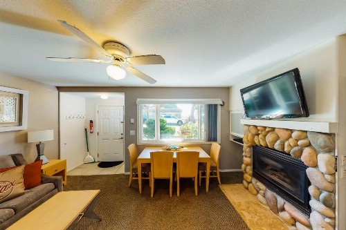 Sandals Inn | Oceanside Cabana - image 9