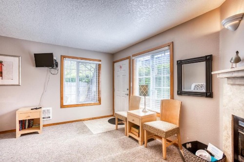 Beaches Inn | Sandpiper Pier Cottage - image 10