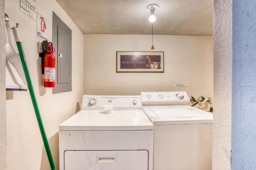 Beaches Inn | Buccaneer Bay Bungalow - image 8