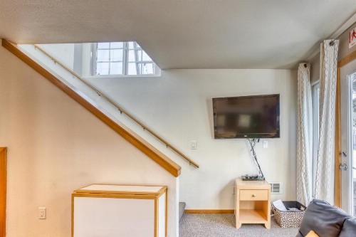 Beaches Inn | Orca Bay Townhouse - image 11