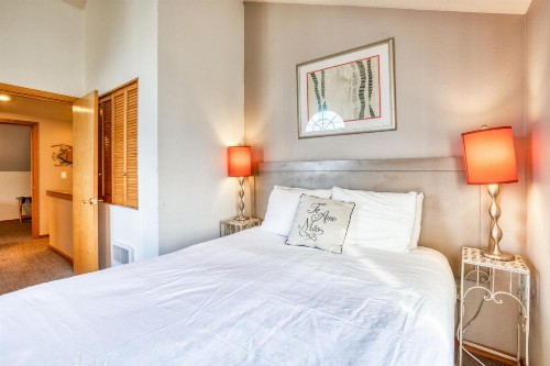 Beaches Inn | Pacific Surf Townhouse - image 12