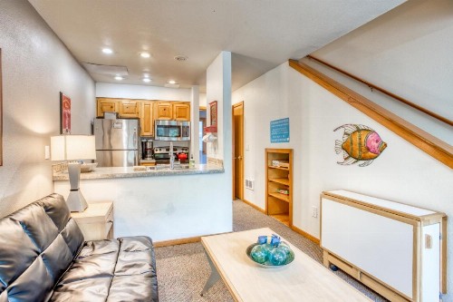 Beaches Inn | Pacific Surf Townhouse - image 9