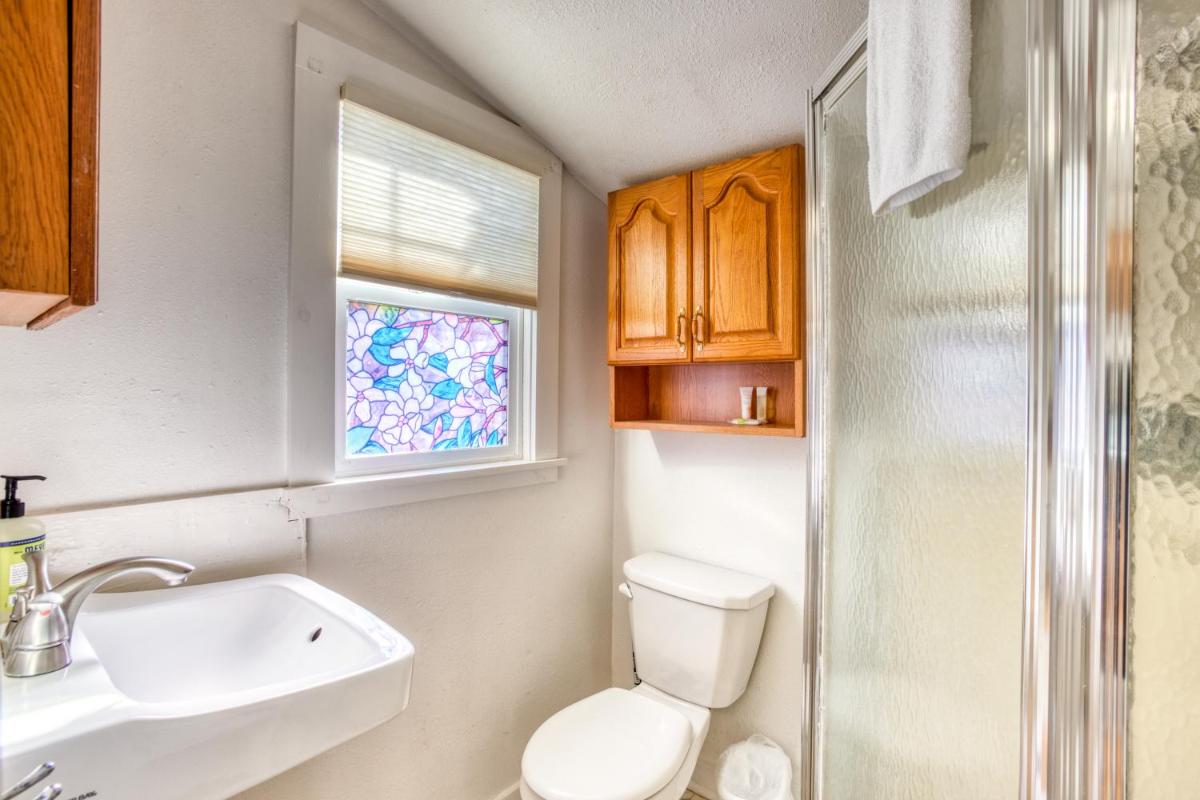 Baerfoot Bungalow - image 6