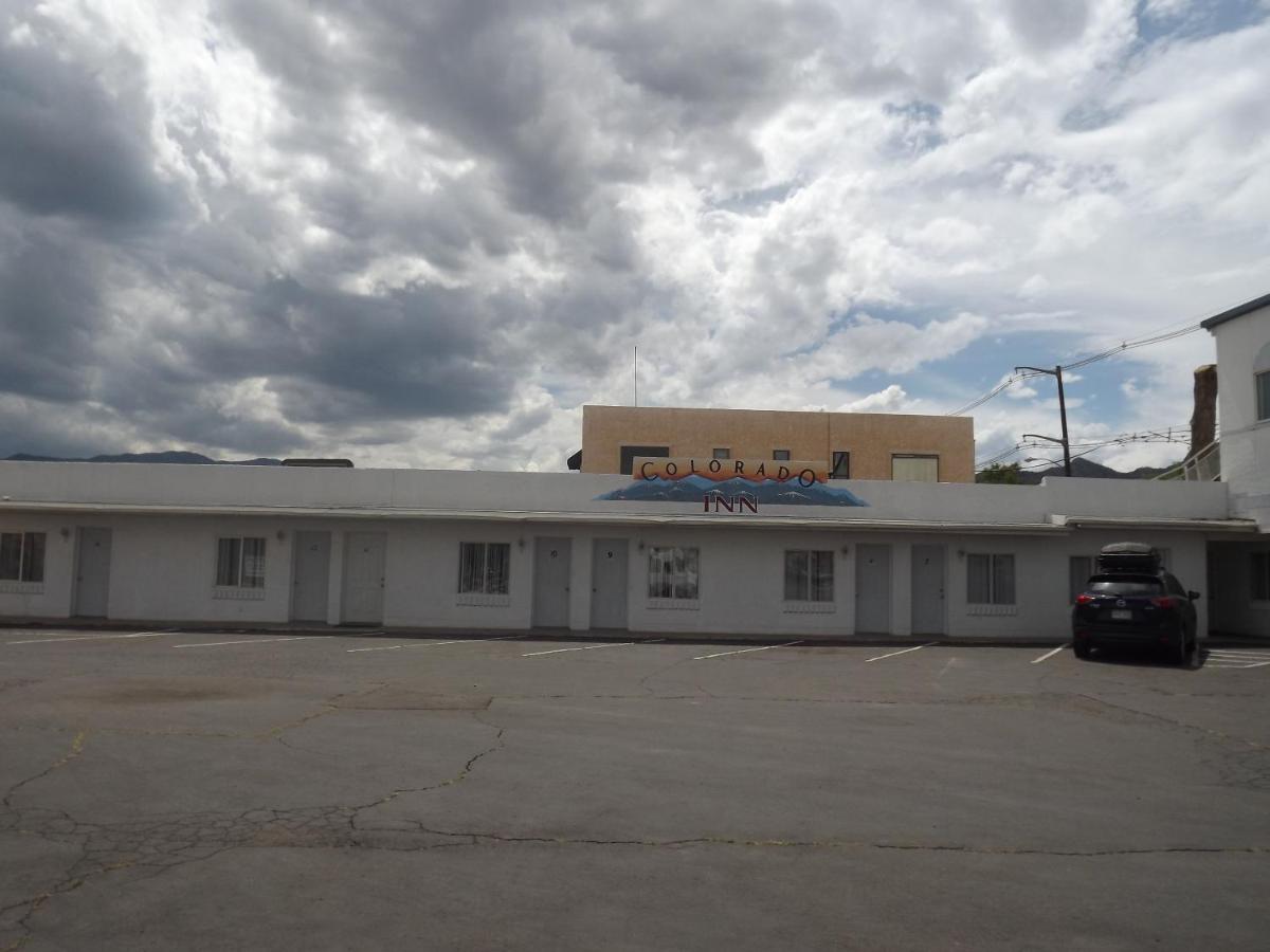 Colorado Inn Motel - image 4