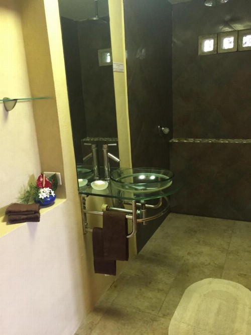 El Pequeño Hotel - image 10
