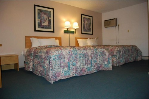 Canton Inn - image 10