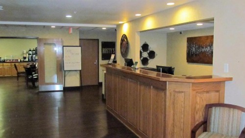 Oak Hill Inn & Suites - image 11