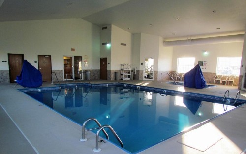 Oak Hill Inn & Suites - image 15