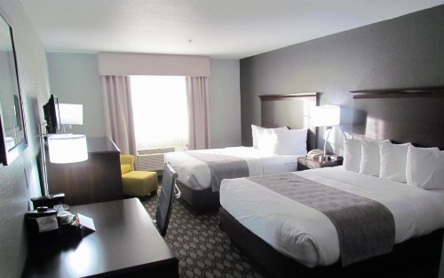 Oak Hill Inn & Suites - image 31