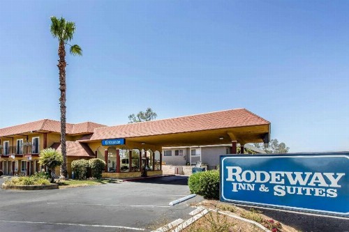 Rodeway Inn & Suites Canyon Lake I-15