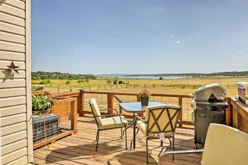 Waterfront Canyon Lake Home - 2 Miles to Marina! - image 11