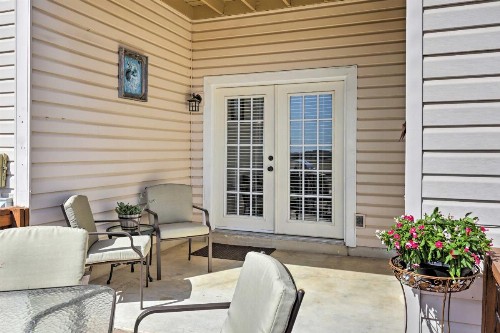 Waterfront Canyon Lake Home - 2 Miles to Marina! - image 8