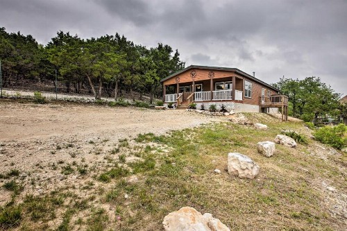 Cozy Canyon Lake Cabin with Hill Country Views! - image 11