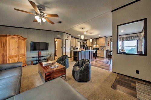 Cozy Canyon Lake Cabin with Hill Country Views! - image 6