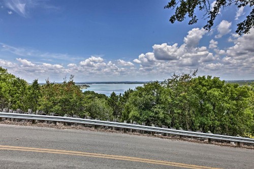 Canyon Lake Home with Yard - half Mile To Boat Launch! - image 8