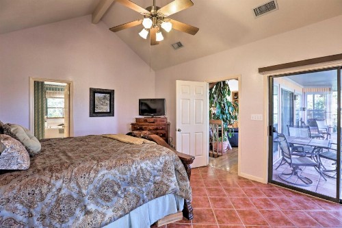 Secluded Home with Canyon Lake View Near Boat Launch! - image 10