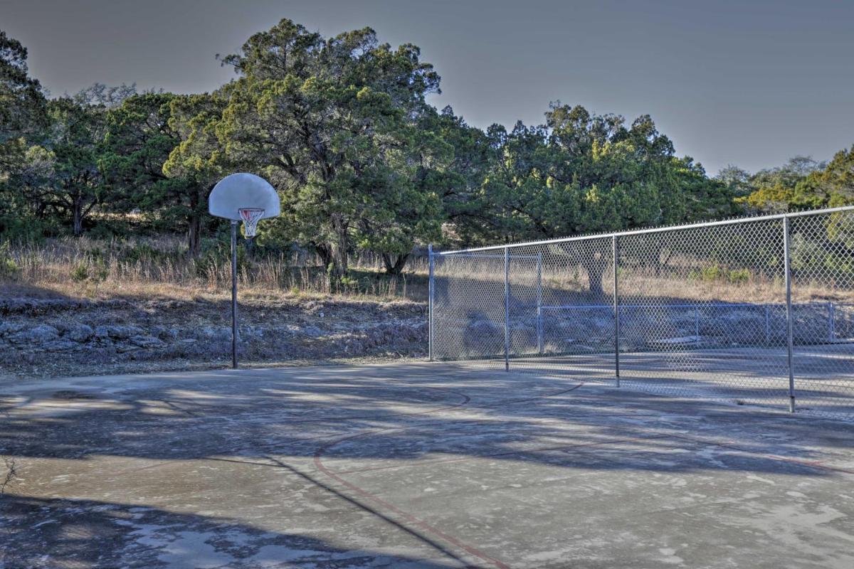 Secluded Home with Canyon Lake View Near Boat Launch! - image 7