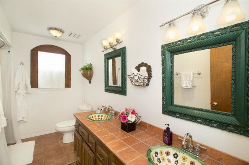 Lakehouse Bed and Breakfast - image 15