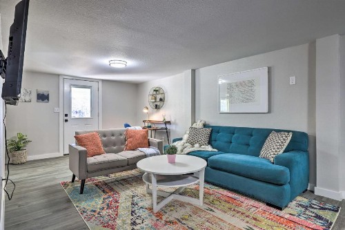 Boho Lake Haus - Dog Friendly and Lake Views! - image 10