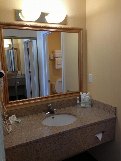 Country Inn & Suites by Radisson Port Canaveral FL - image 3