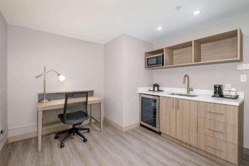 Country Inn & Suites by Radisson Port Canaveral FL - image 36