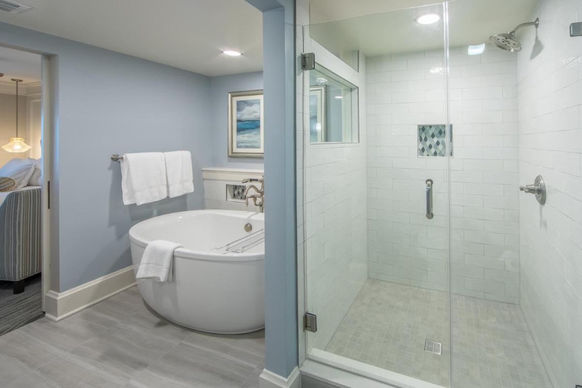 Holiday Inn Club Vacations Cape Canaveral Beach Resort an IHG Hotel - image 3