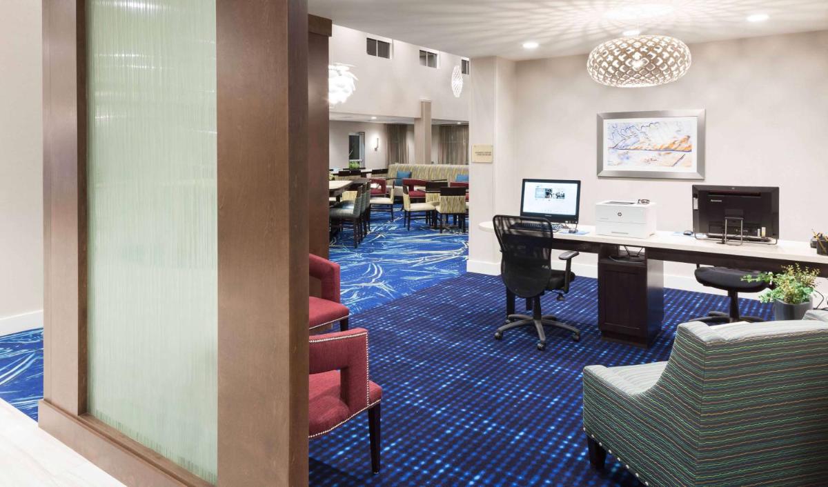 Homewood Suites by Hilton Cape Canaveral-Cocoa Beach - image 2