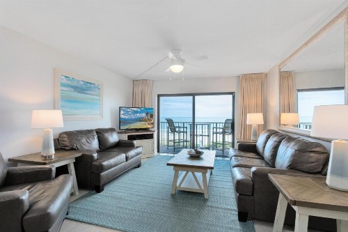 Canaveral Towers - image 29