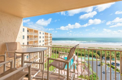 Canaveral Towers - image 35