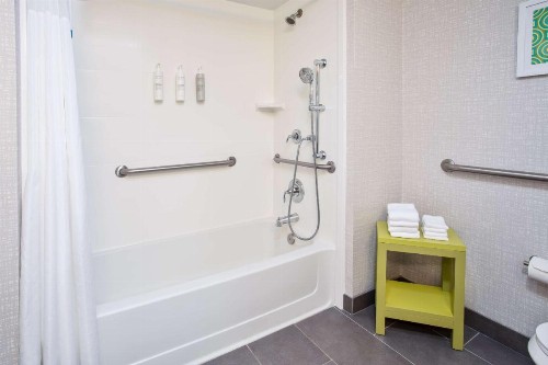 Hampton Inn & Suites Cape Coral / Fort Myers - image 10