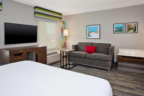 Hampton Inn & Suites Cape Coral / Fort Myers - image 16