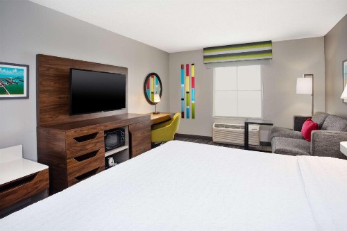 Hampton Inn & Suites Cape Coral / Fort Myers - image 20