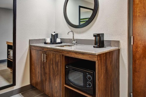 Hampton Inn & Suites Cape Coral / Fort Myers - image 22
