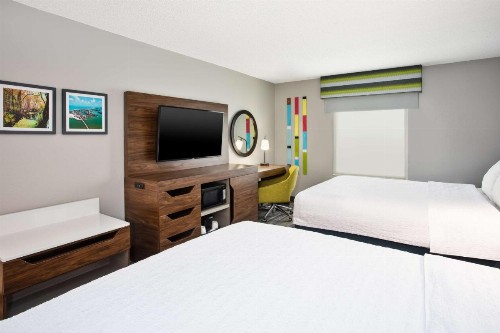 Hampton Inn & Suites Cape Coral / Fort Myers - image 23