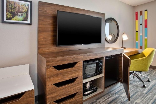 Hampton Inn & Suites Cape Coral / Fort Myers - image 3