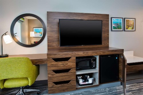 Hampton Inn & Suites Cape Coral / Fort Myers - image 36