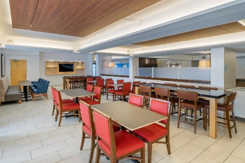 Holiday Inn Express Cape Coral-Fort Myers Area an IHG Hotel - image 38