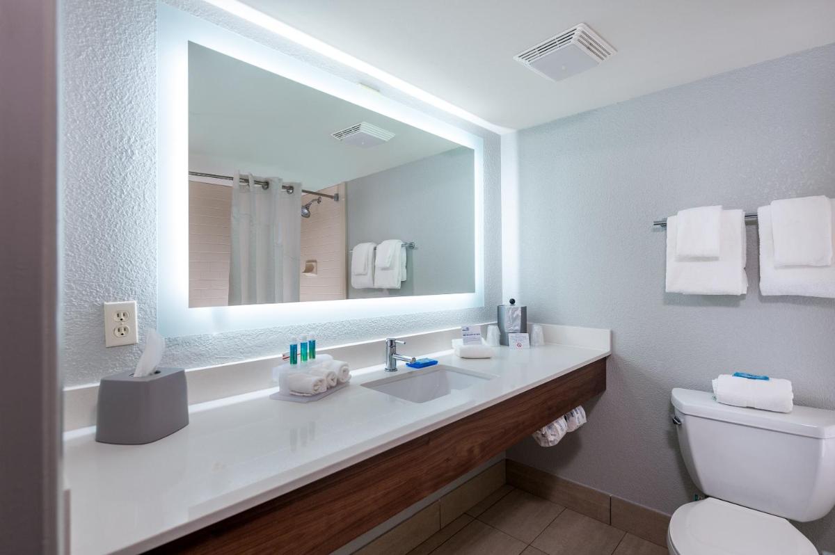 Holiday Inn Express Cape Coral-Fort Myers Area an IHG Hotel - image 5