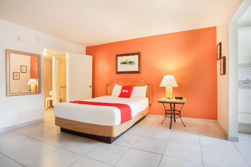OYO Waterfront Hotel- Cape Coral Fort Myers FL - image 15